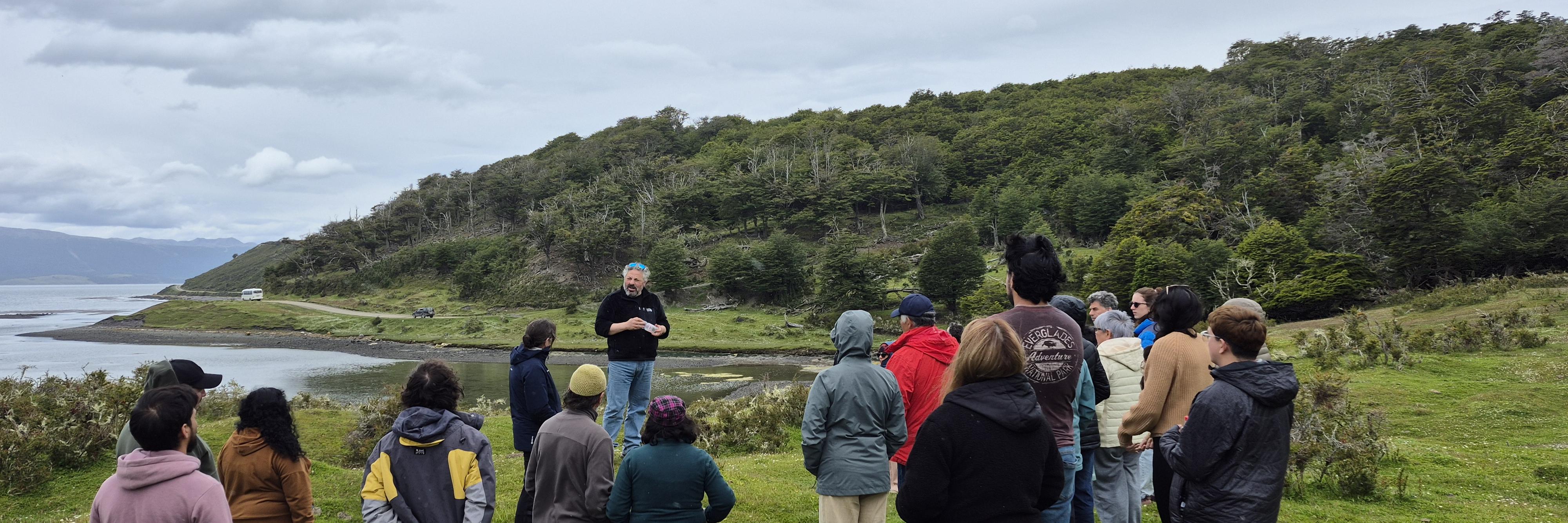  Recorrido por sitios de interés arqueológico y patrimonial de la isla Navarino